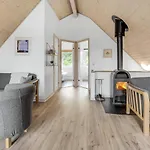 Awesome In With Sauna 度假居 加斯庭