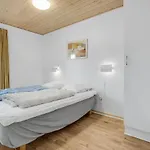 Awesome In With Sauna 加斯庭